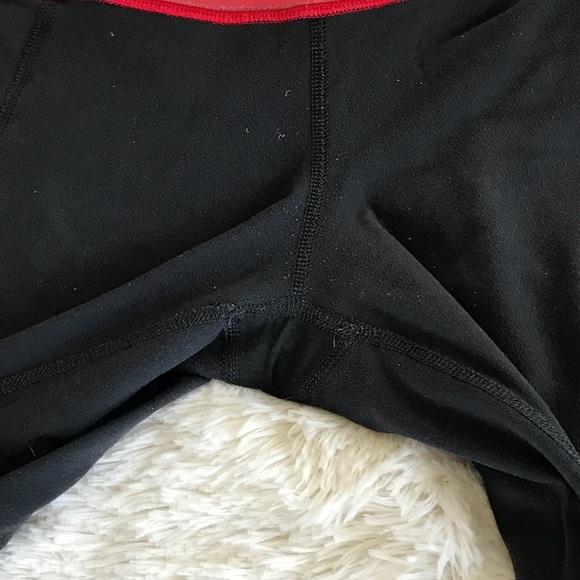 LULULEMON Gather and Crow capris - Picture 6 of 8